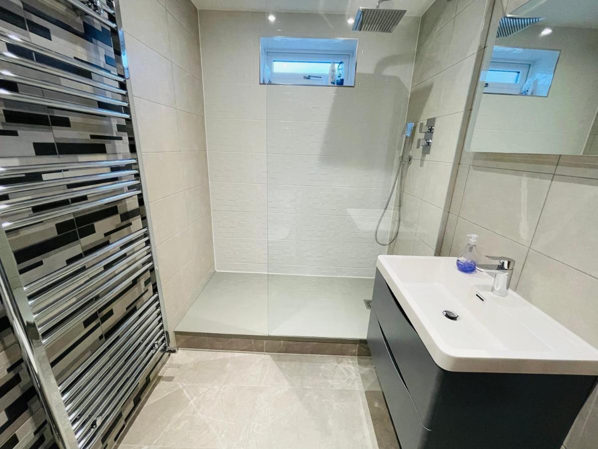 New Modern Studio Apartment, Parking, Netflix 凯尼尔沃思 外观 照片